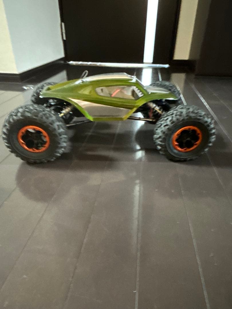 ホビーラジコン axial xr10