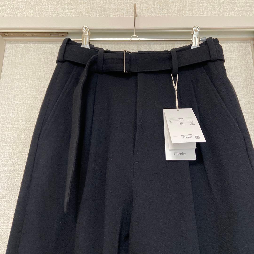 コルニエ　cornier wool silk nep belted pants
