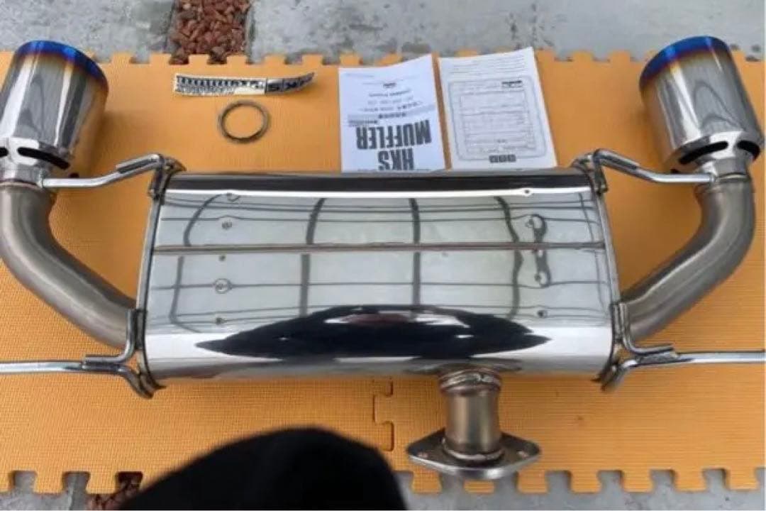 HKS LEGAMAX Premium GR86/BRZ用マフラー