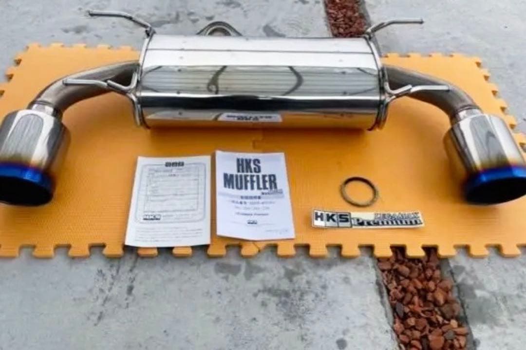 HKS LEGAMAX Premium GR86/BRZ用マフラー