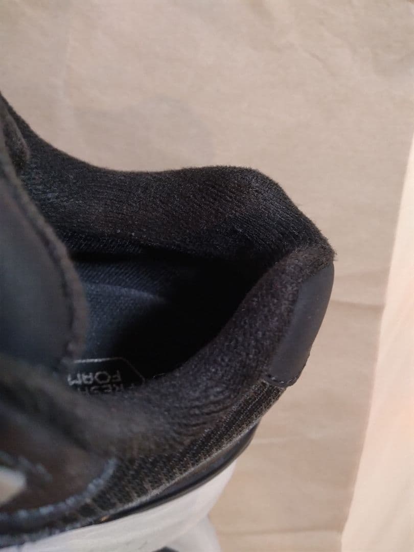 美品New Balance 880ブラック GORE-TEX　23.5 （2Ｅ）