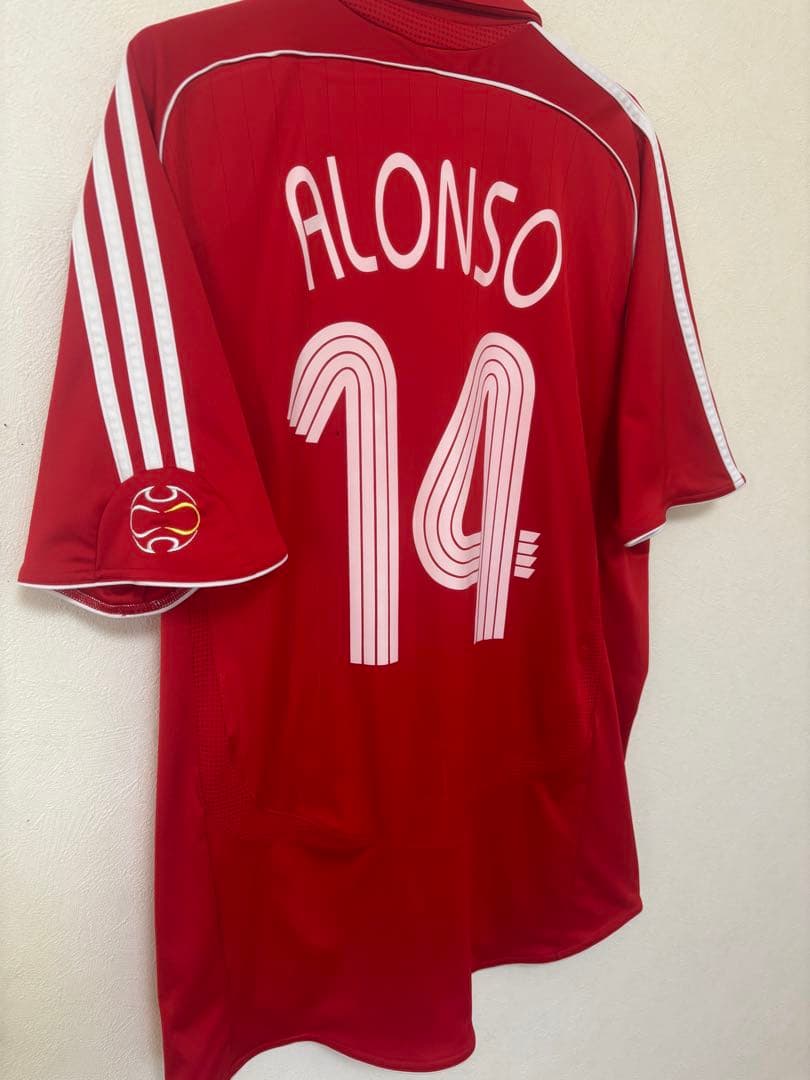 【正規品】シャビアロンソ選手　リバプール　ユニフォーム