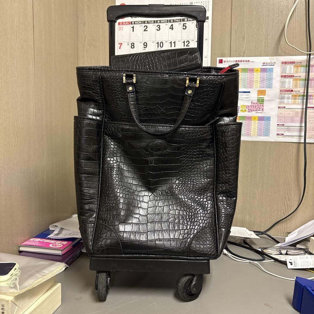 SWANY クロコ型押し キャリーバッグ 黒 ストッパー付き