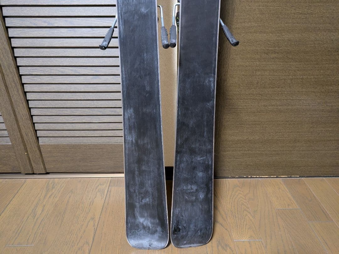 ヘッド（HEAD）スキー板170cm SHAPE V1