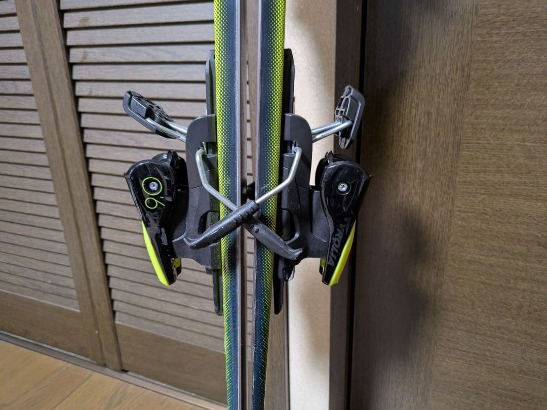 ヘッド（HEAD）スキー板170cm SHAPE V1