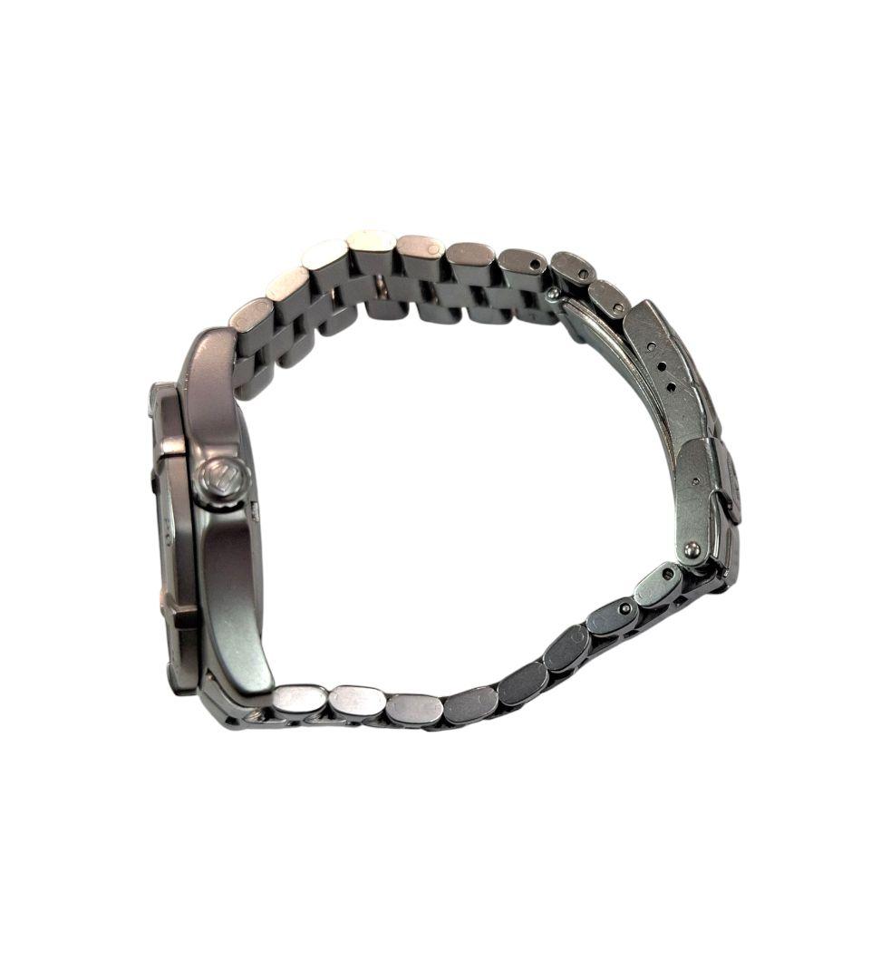 TAG Heuer プロフェッショナル ステンレススチール クォーツ時計