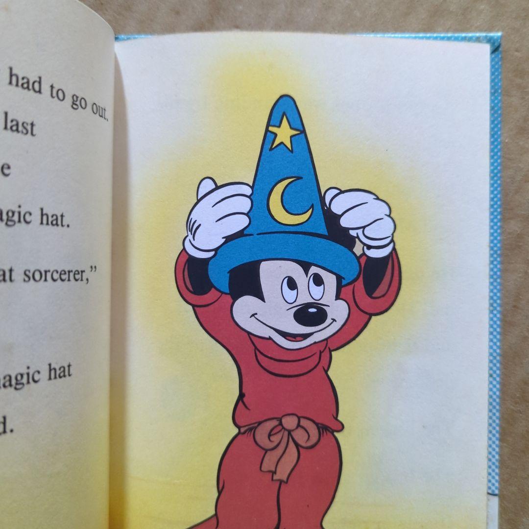 英語絵本　マドレーヌちゃん　ミッキー魔法使いの弟子　トーマス　洋書