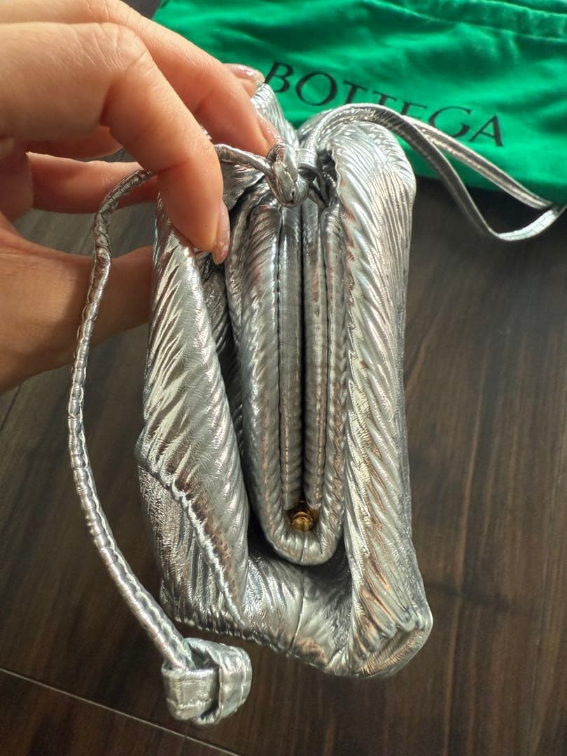 【美品】ボッテガヴェネタ BOTTEGAVENETA ミニ ザ ポーチ