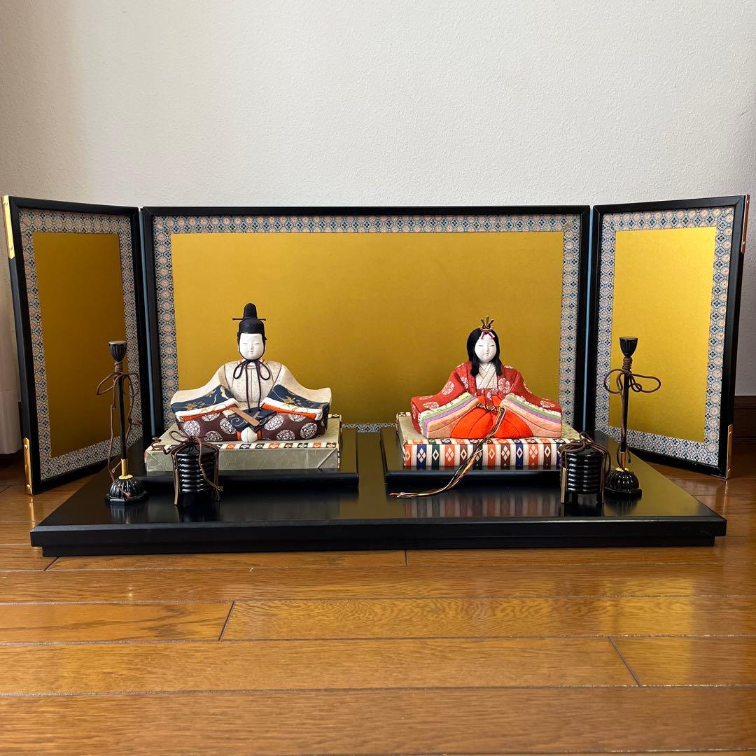 九重雛【真多呂作】男雛 女雛セット/金屏風・飾台・台座・燭台・行器付き/ひな祭り