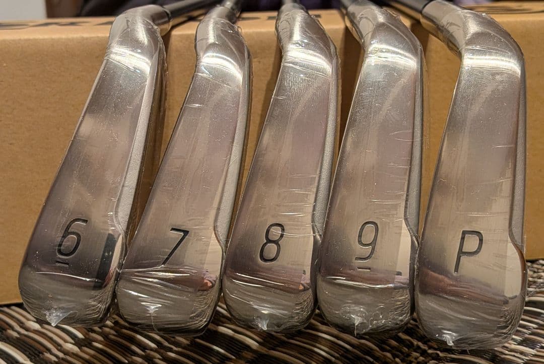 新品アイアンセット　ダンロップXXlO14ゼクシオ14