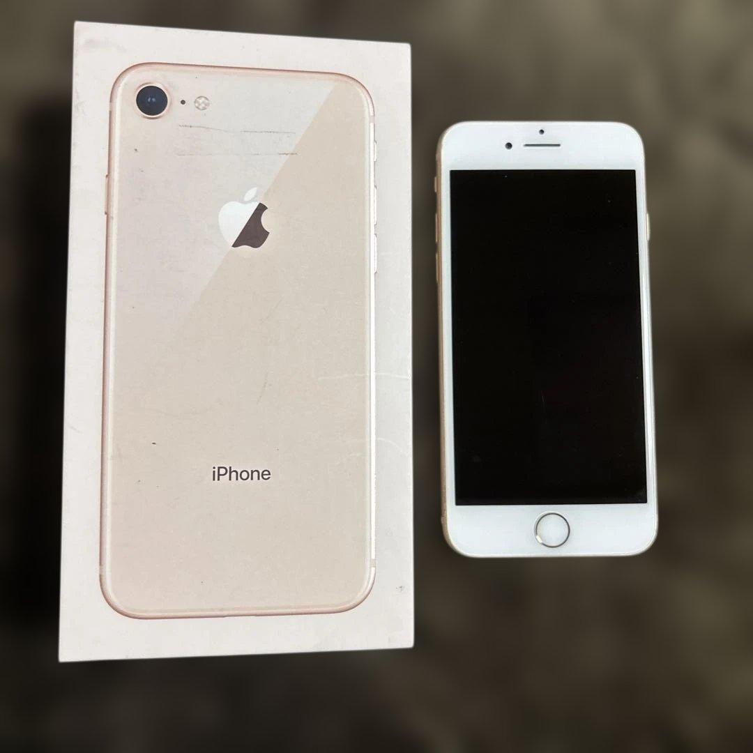 AppleiPhone8ゴールド本体64GBバッテリー最大容量84%ちょい傷有