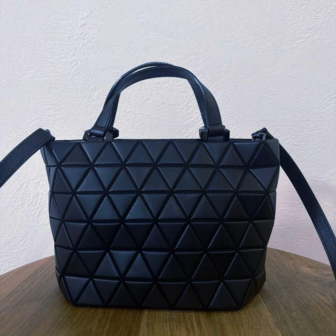 イッセイミヤケ　BAO BAO クリスタルマットミニトート　ショルダー