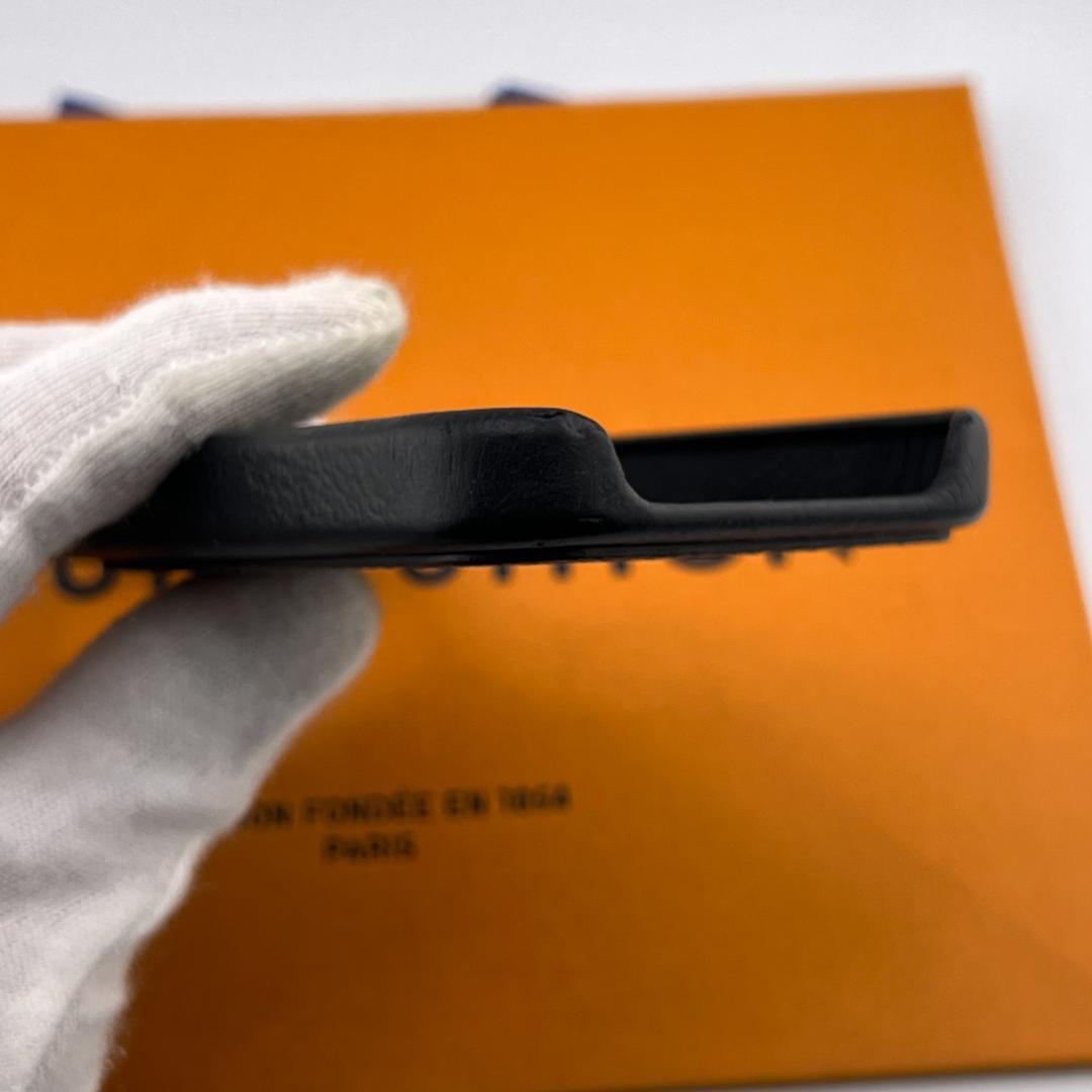 ピーナッツ箱付きルイヴィトン iPhone15 Pro バンパーケース