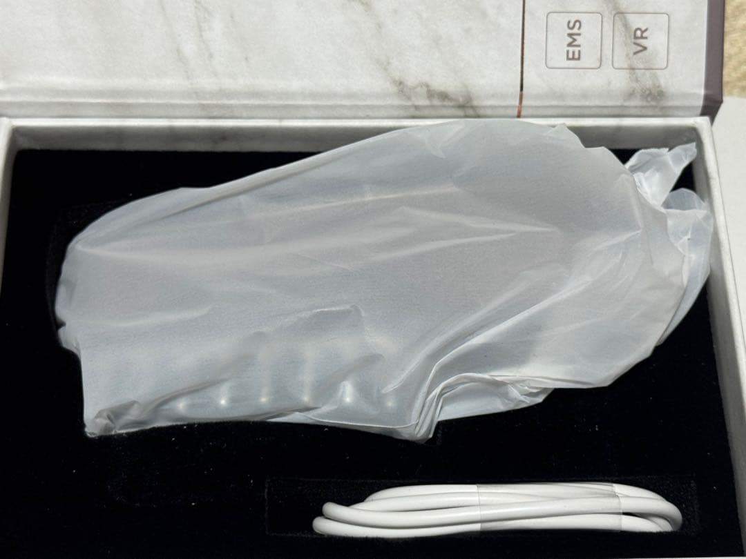 完全未使用品　スカルプD ボーテ スカルプ電気ブラシ 医師監修 EMS