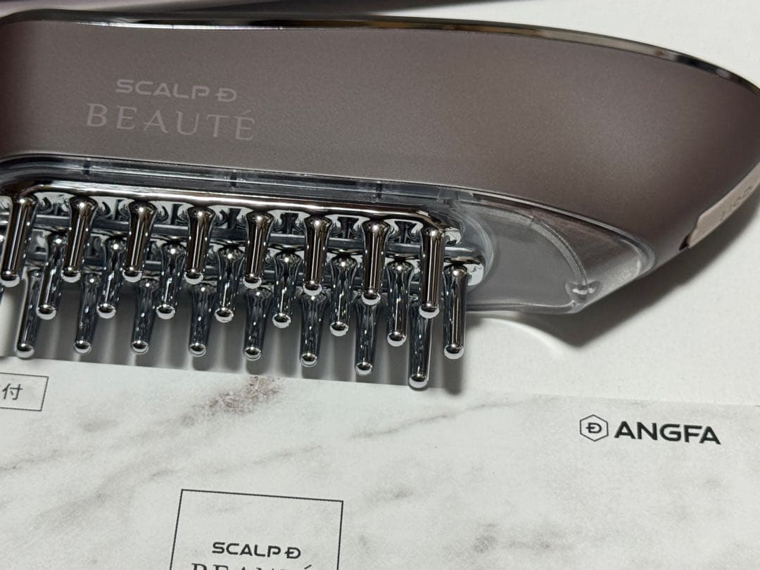 完全未使用品　スカルプD ボーテ スカルプ電気ブラシ 医師監修 EMS