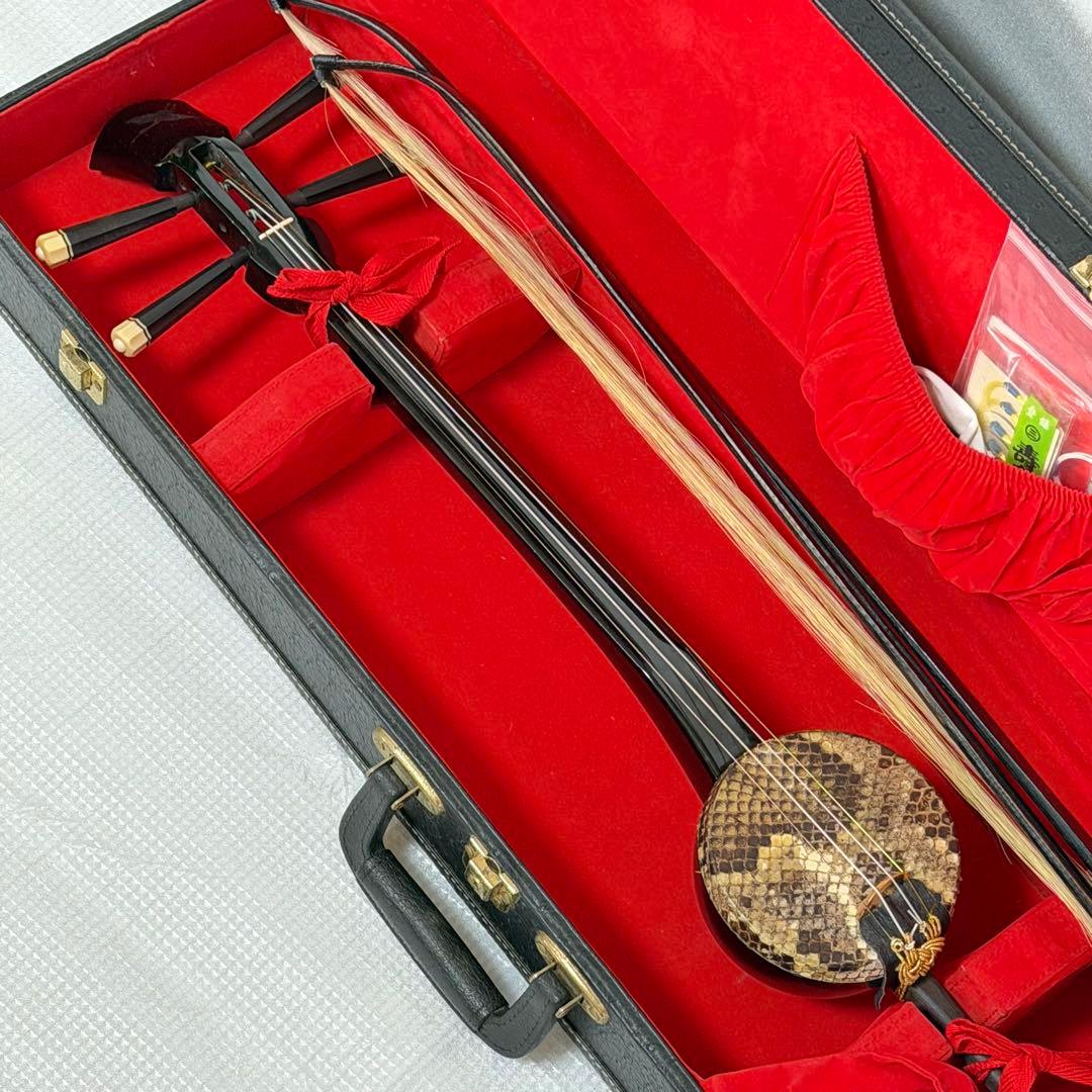 美品 琉球 胡弓 四弦 縞黒檀 本革 蛇皮　クーチョー 沖縄胡弓　擦弦楽器 蛇革