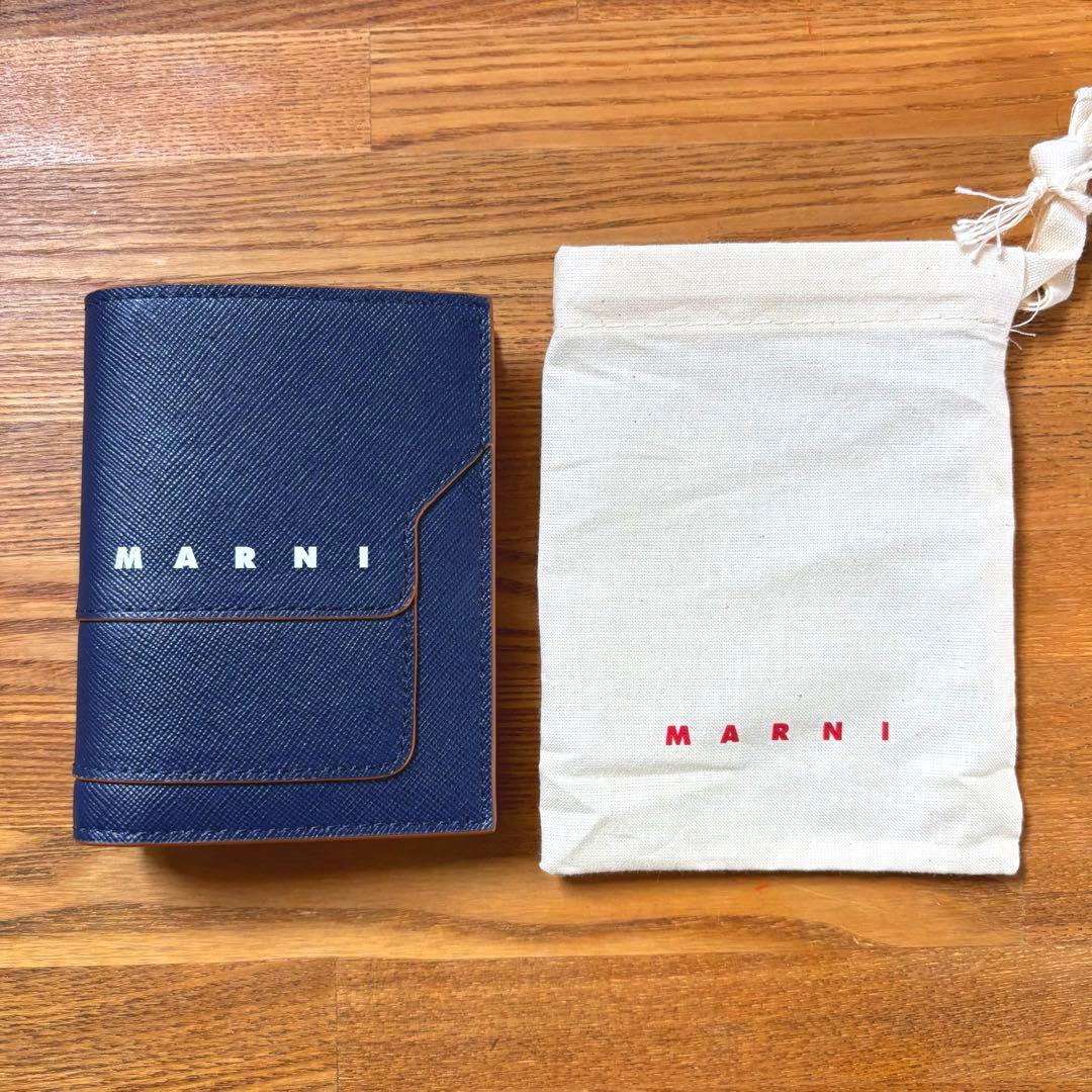 O　MARNI マルニ サフィアーノレザー 二つ折り財布 ネイビー