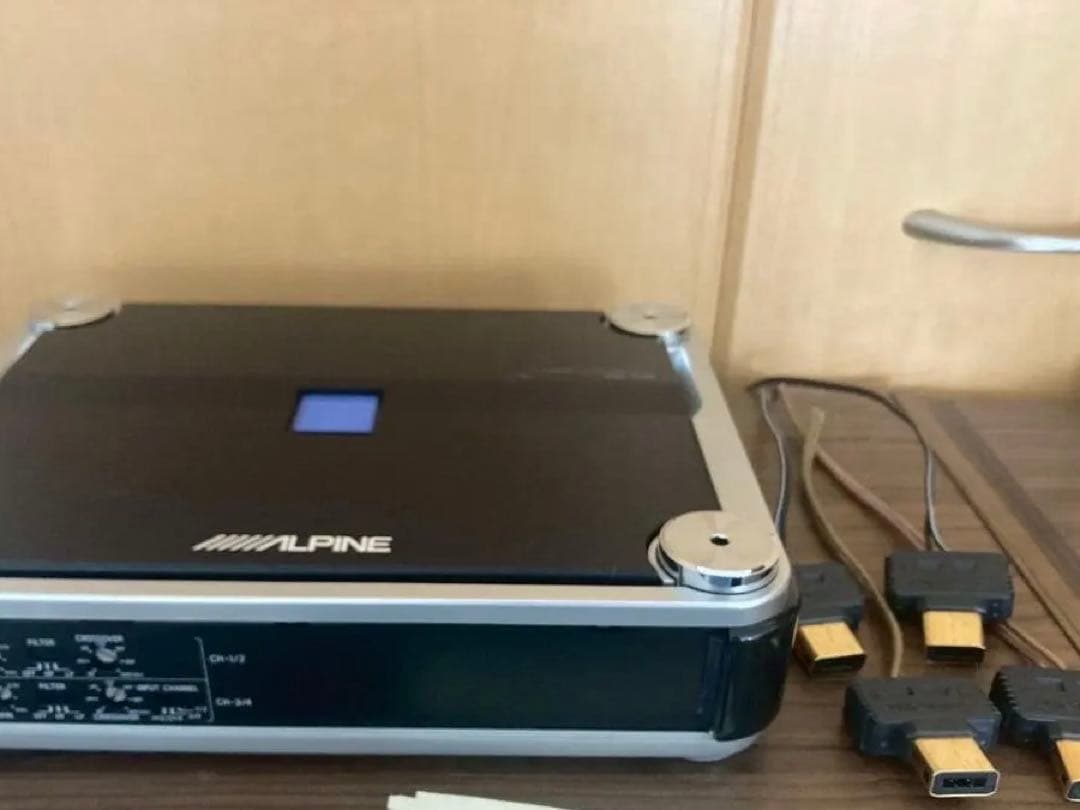 ALPINE PDX-4.100 パワーアンプ 接続カプラー4個付き