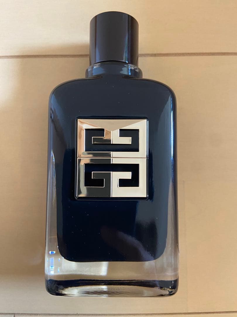 【新品！】ジバンシー ジェントルマン オーデパルファム ソサイエティアンブレ