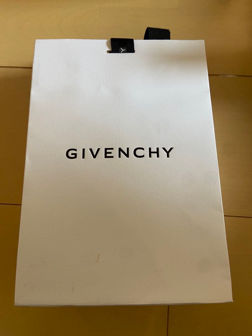 【新品！】ジバンシー ジェントルマン オーデパルファム ソサイエティアンブレ