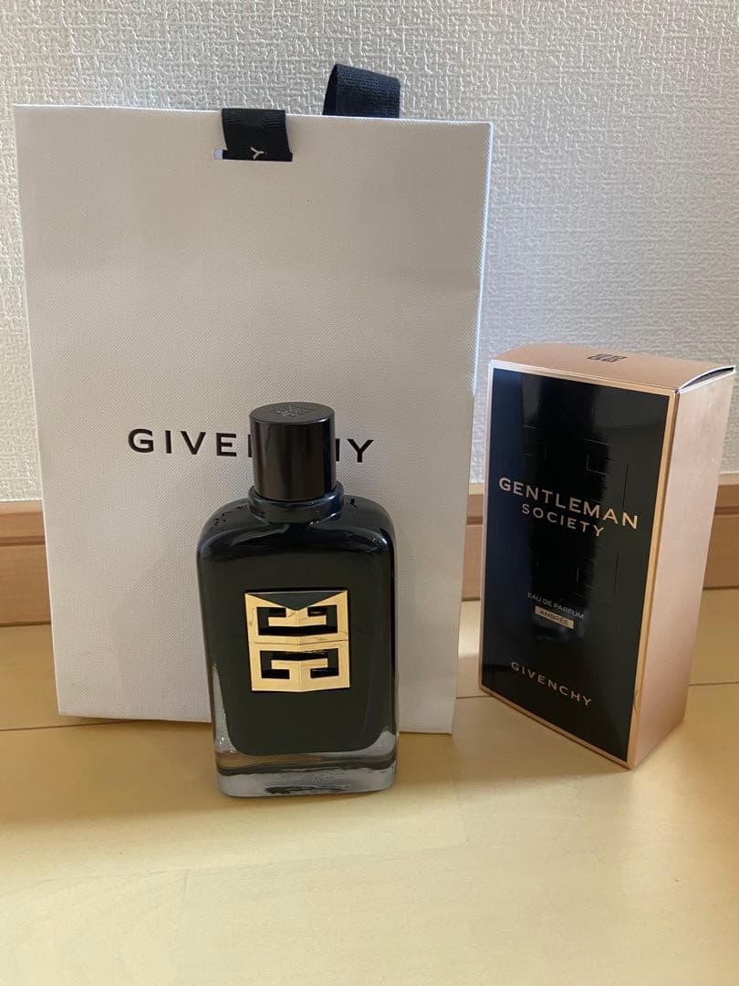 【新品！】ジバンシー ジェントルマン オーデパルファム ソサイエティアンブレ