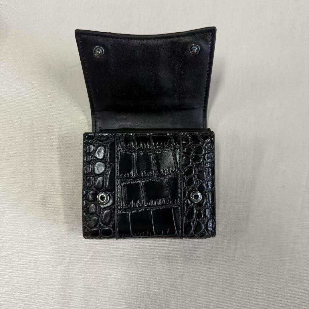 バレンシアガ 三つ折りブラック アワーグラス クロコ 型押し Bロゴ