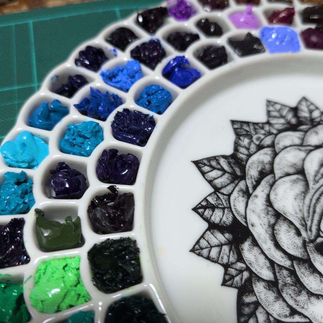 お値下げしました!!ヒグチユウコ、ホルベインコラボ透明水彩絵の具１０８色です。