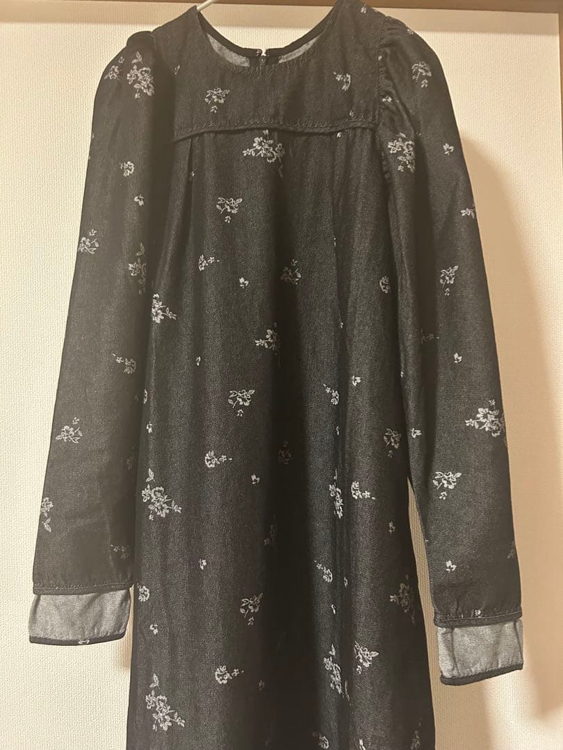 WILFULLY ブラック フラワープリント ロングドレス