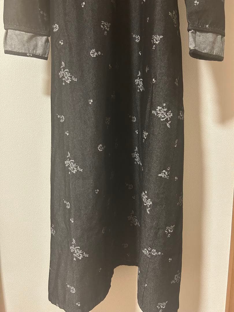 WILFULLY ブラック フラワープリント ロングドレス