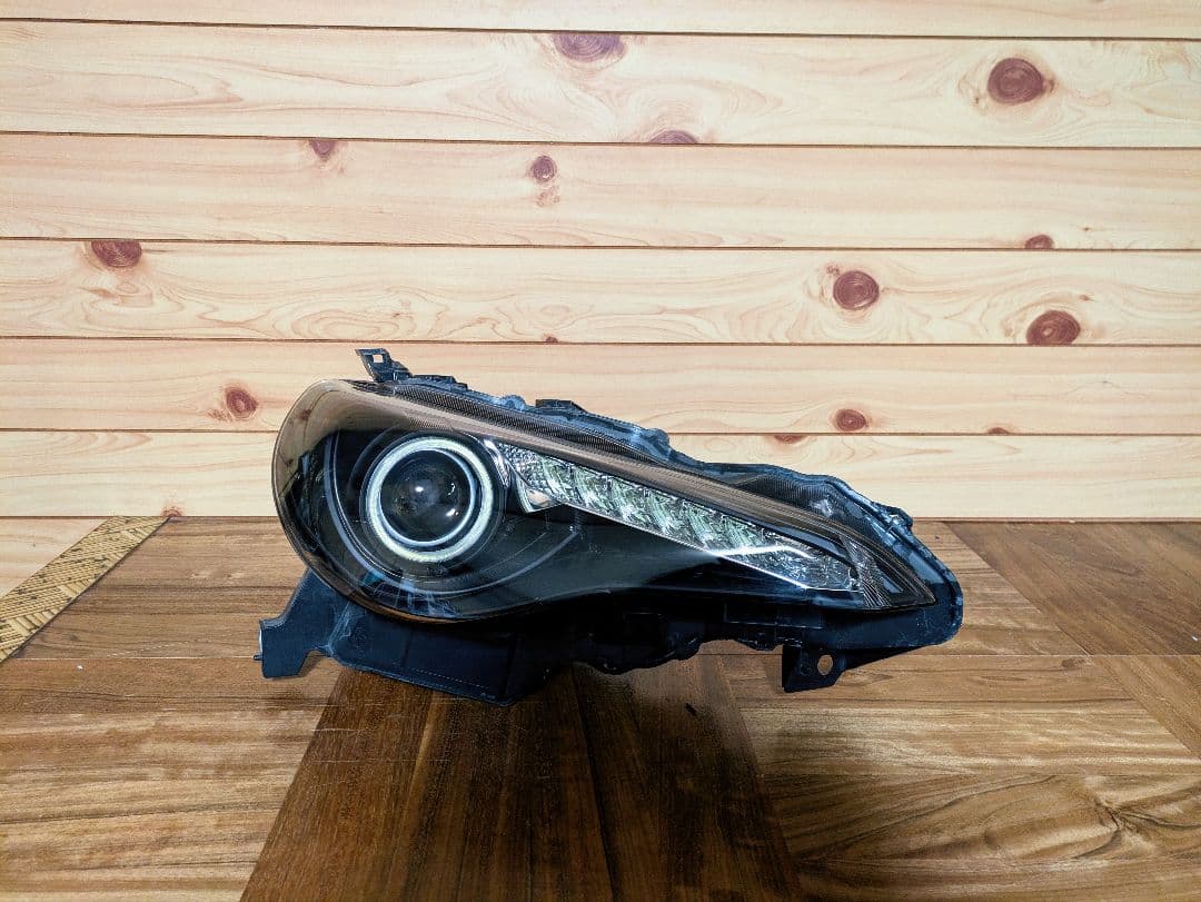 送料無料 86 BRZ ZC6 ZN6 ヘッドライト イカリング 黄ばみ無し