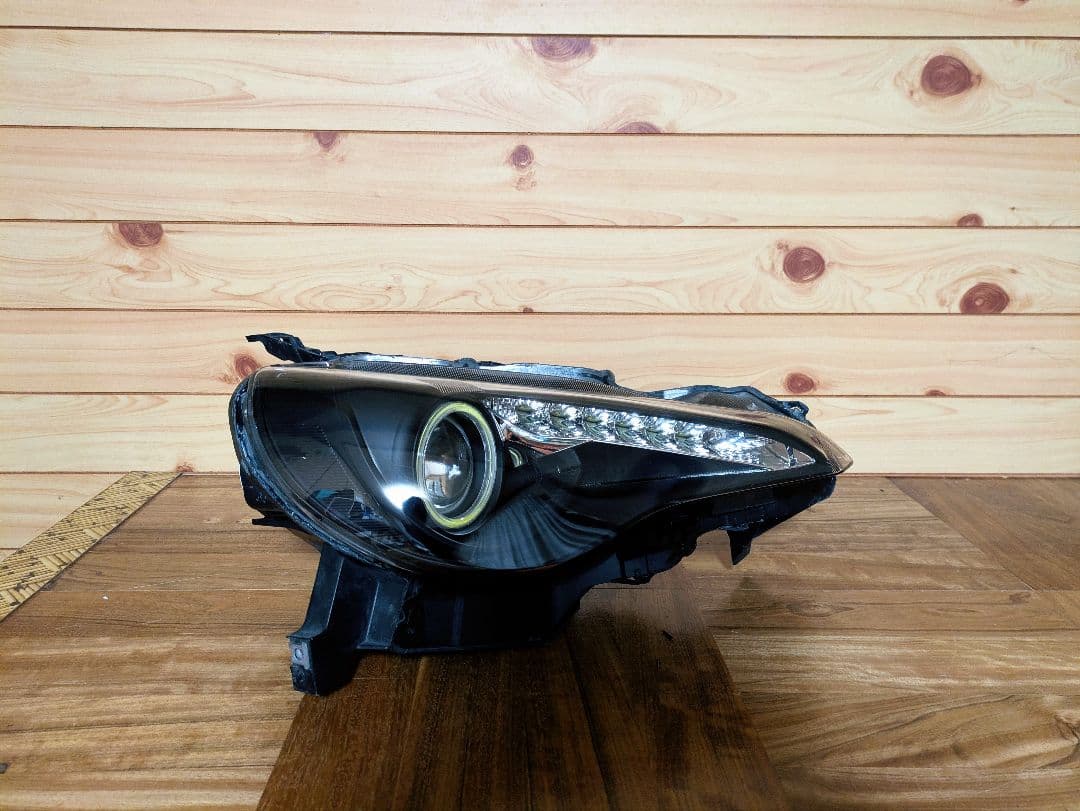 送料無料 86 BRZ ZC6 ZN6 ヘッドライト イカリング 黄ばみ無し