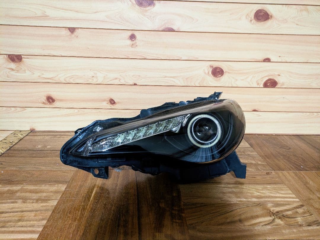 送料無料 86 BRZ ZC6 ZN6 ヘッドライト イカリング 黄ばみ無し