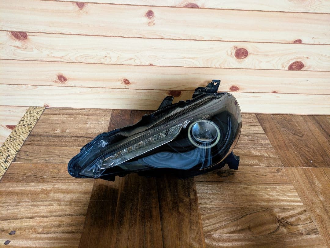 送料無料 86 BRZ ZC6 ZN6 ヘッドライト イカリング 黄ばみ無し