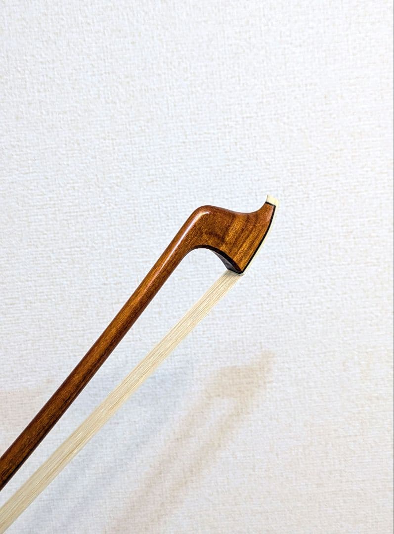 7月最終価格！コントラバス弓 SUZUKI No4200 ジャーマン ケース付