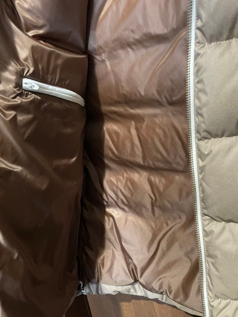 Herno ヘルノリゾート　フード付きダウンベスト ベージュ 48