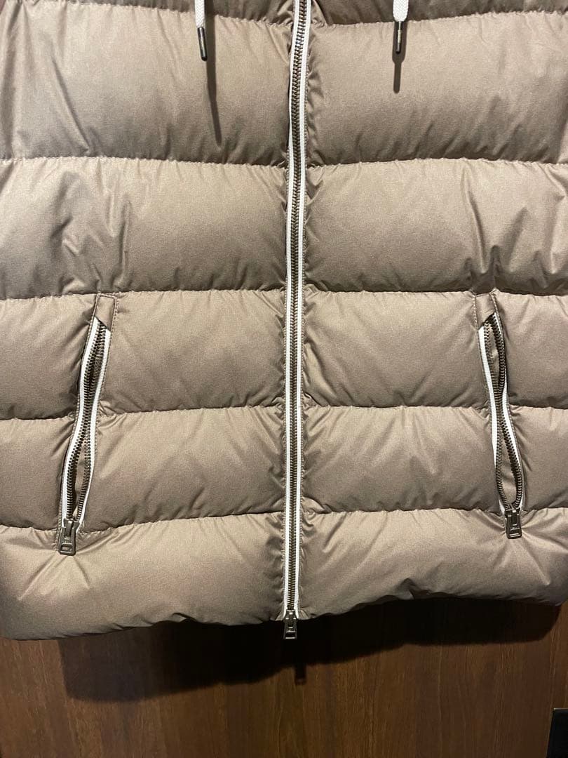 Herno ヘルノリゾート　フード付きダウンベスト ベージュ 48