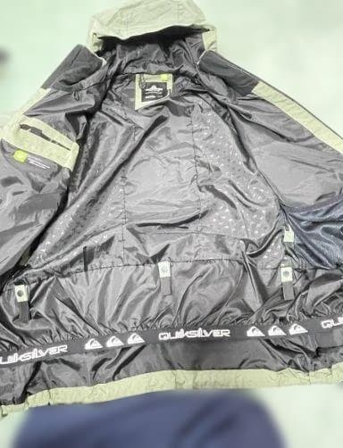 QUIKSILVER Lサイズ GORE-TEX スノボウェア MISSION