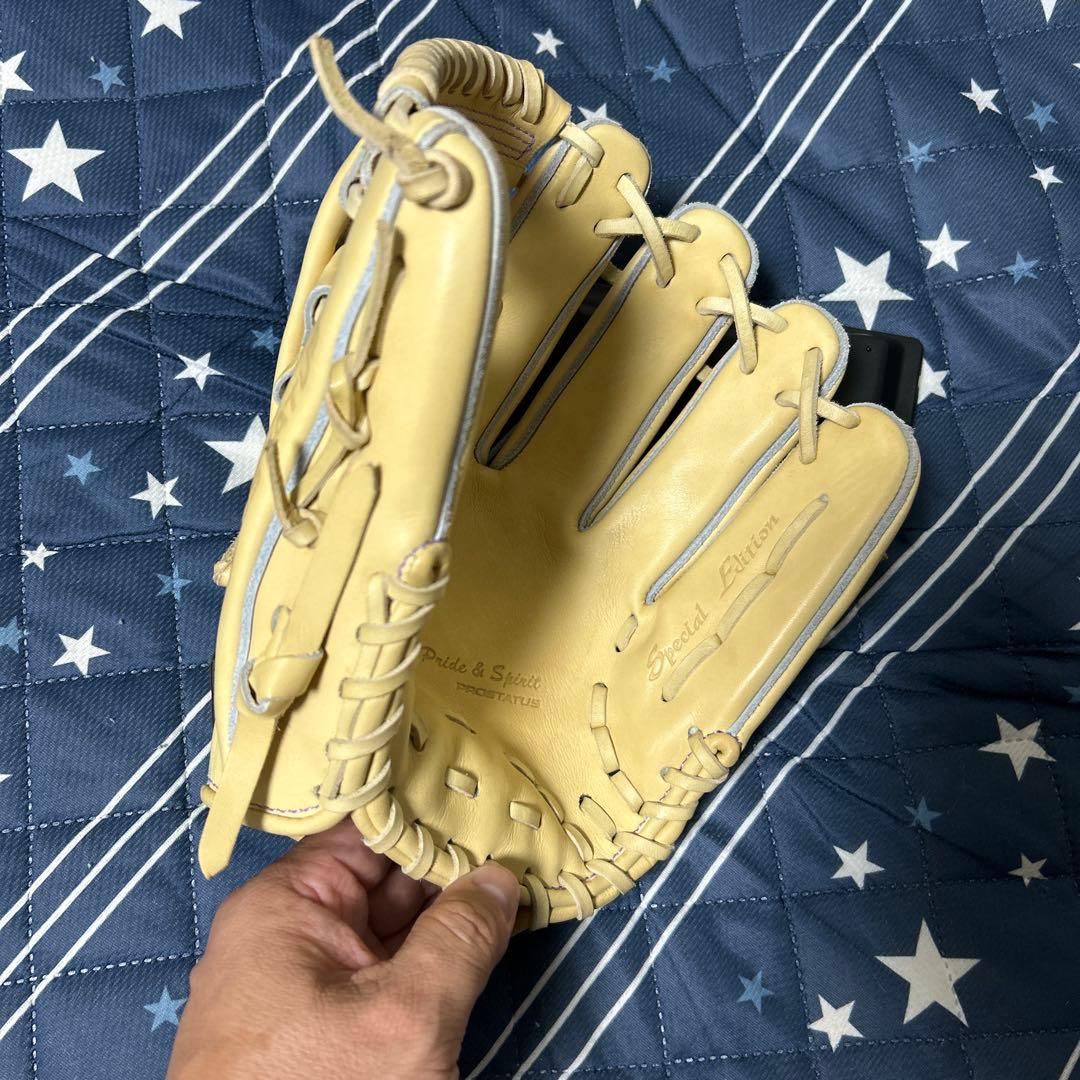 ゼット　 硬式用グローブ ベージュ 巨人、吉川モデル