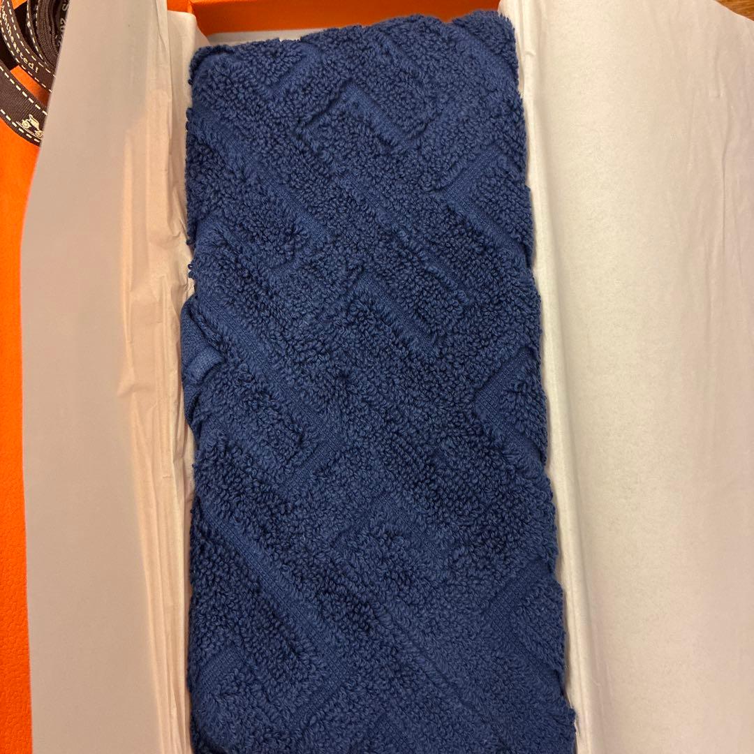 HERMES ネイビー タオル地ハンカチ