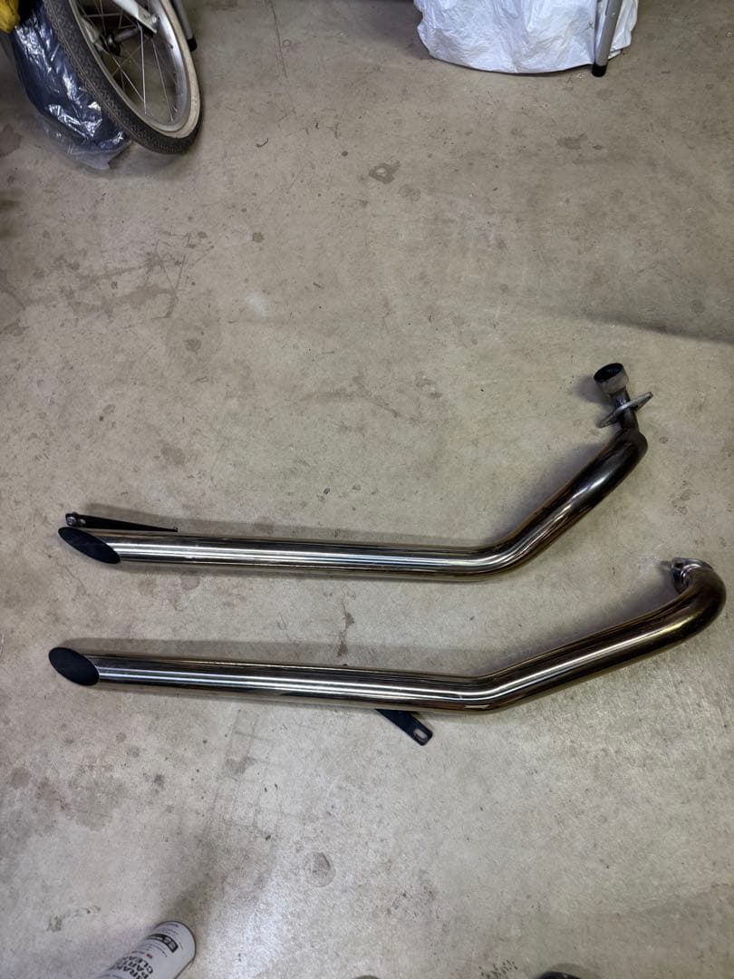 ドラックスター400インジェクションサイレンサー付きですスラッシュカットマフラー