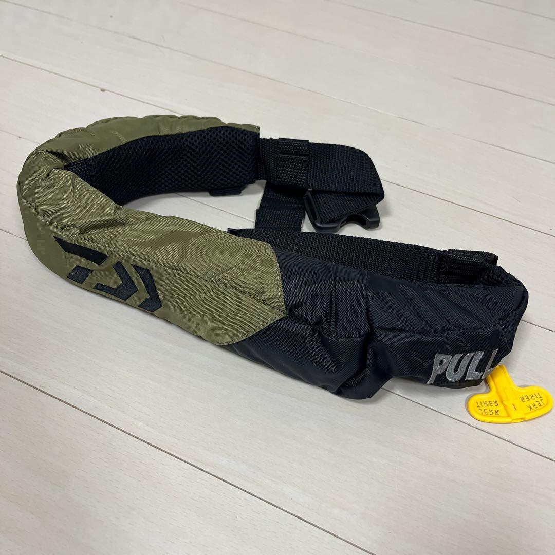 Daiwa 自動膨張ウエストライフジャケット