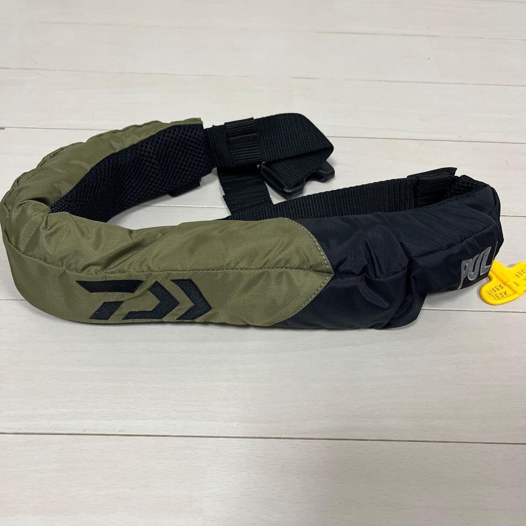 Daiwa 自動膨張ウエストライフジャケット