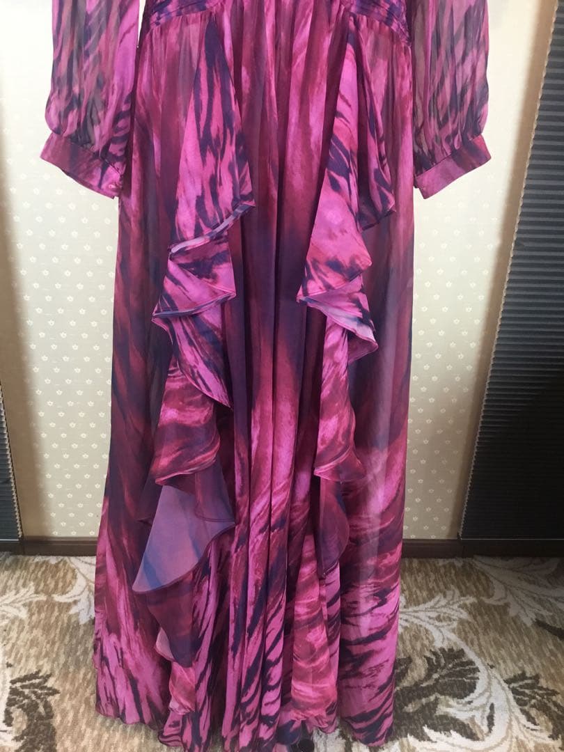 新品☆ ロングワンピース