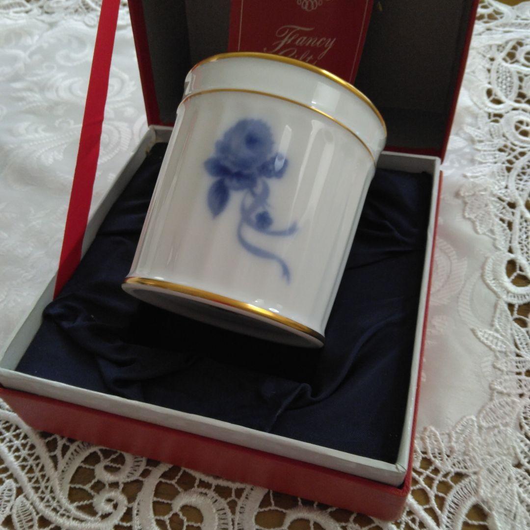 大倉陶園　ブルーローズのカトラリースタンド