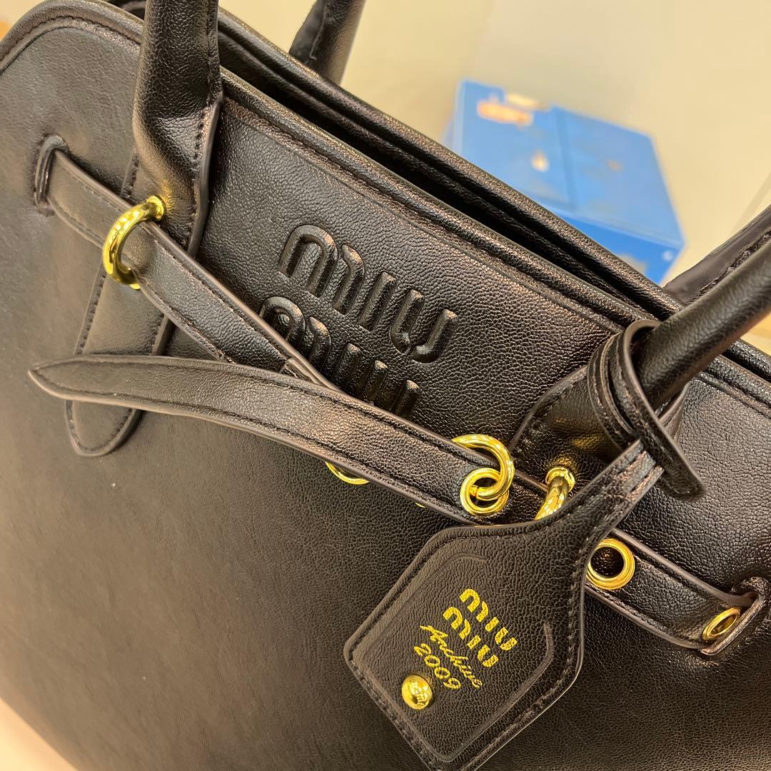 ミュウミュウ ブラック ビジネスバッグ