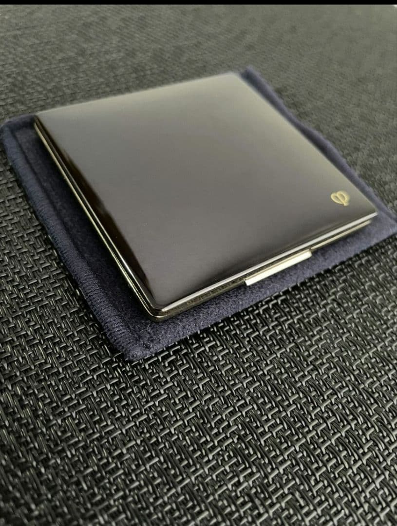 クレドポーボーテ プードルコンパクトエサンシエルn エレガントスリム