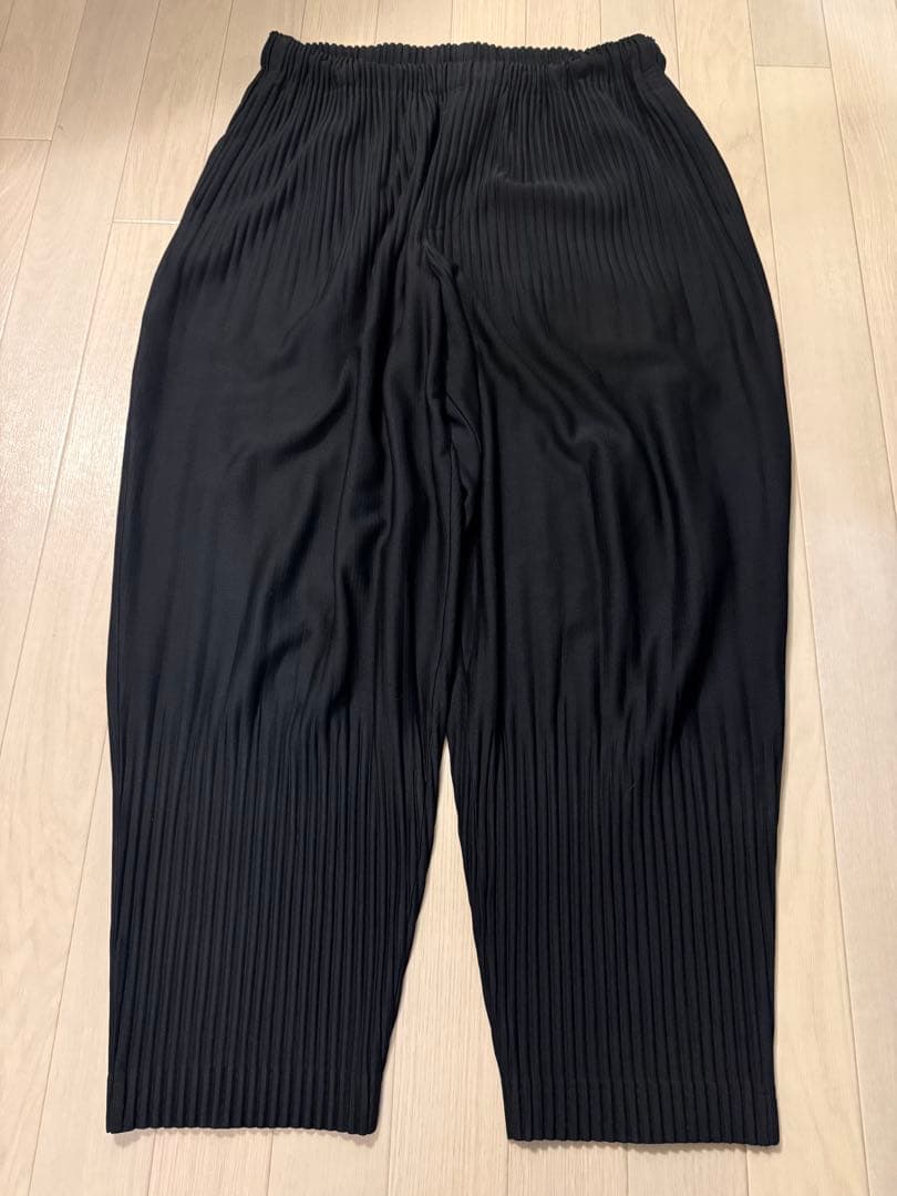 HOMME PLISSÉ オムプリッセ 消しプリーツパンツ 黒 サイズ2