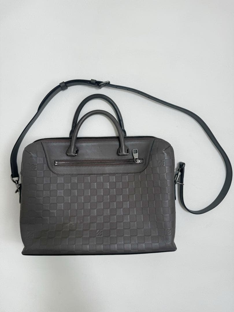 ルイヴィトン　LOUISVUITTON グレー レザー パソコンバッグ　ビジネス