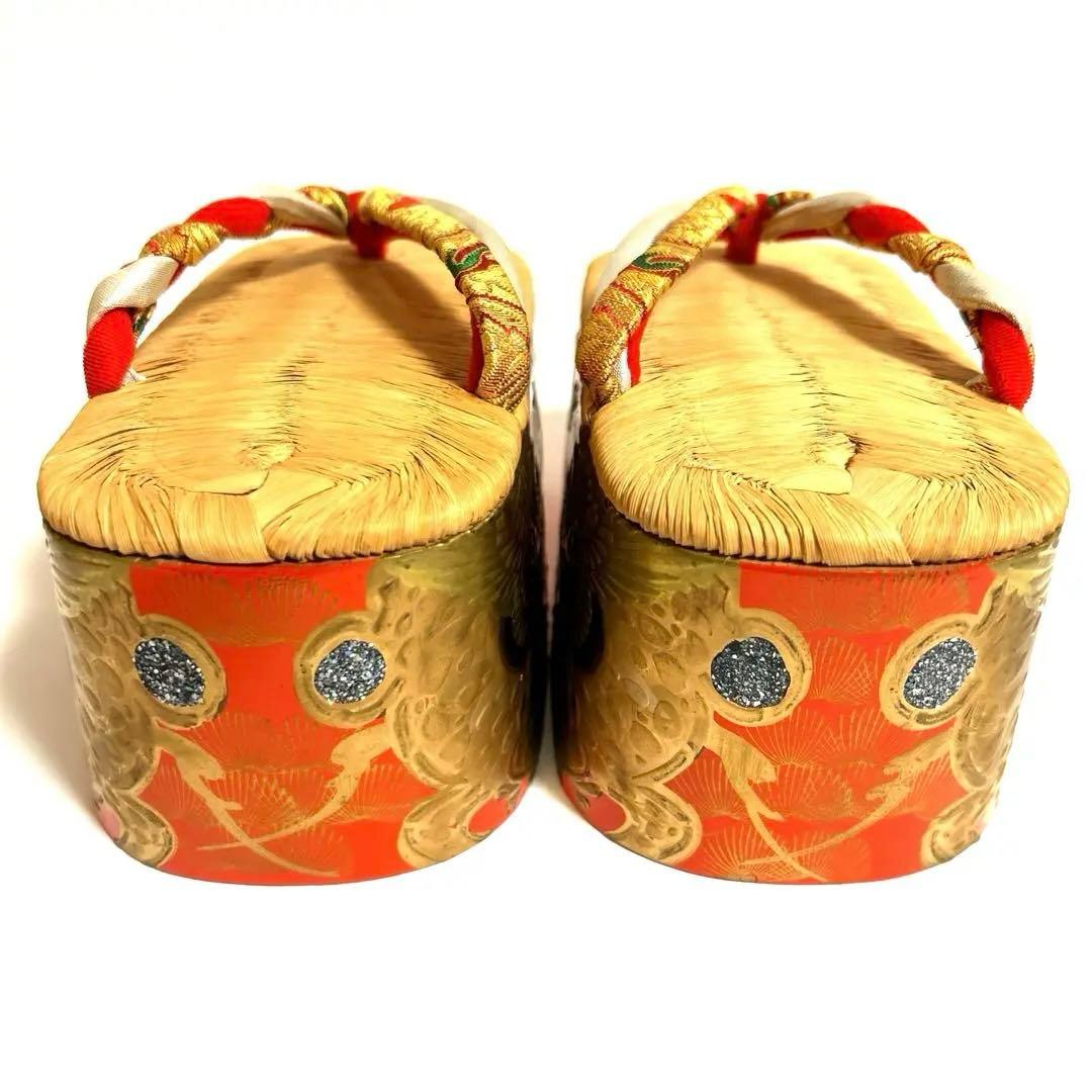 ぽっくり（おこぼ）　七五三　朱塗りに鶴の蒔絵　　　　　　　台は本畳み