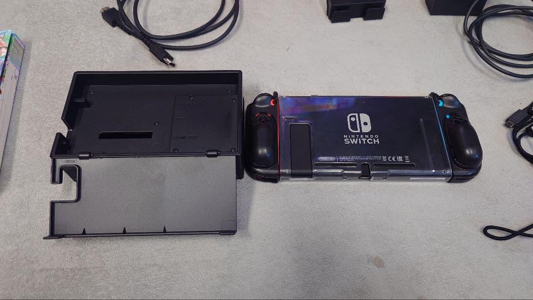 バッテリー強化版Nintendo Switch 本体 美品